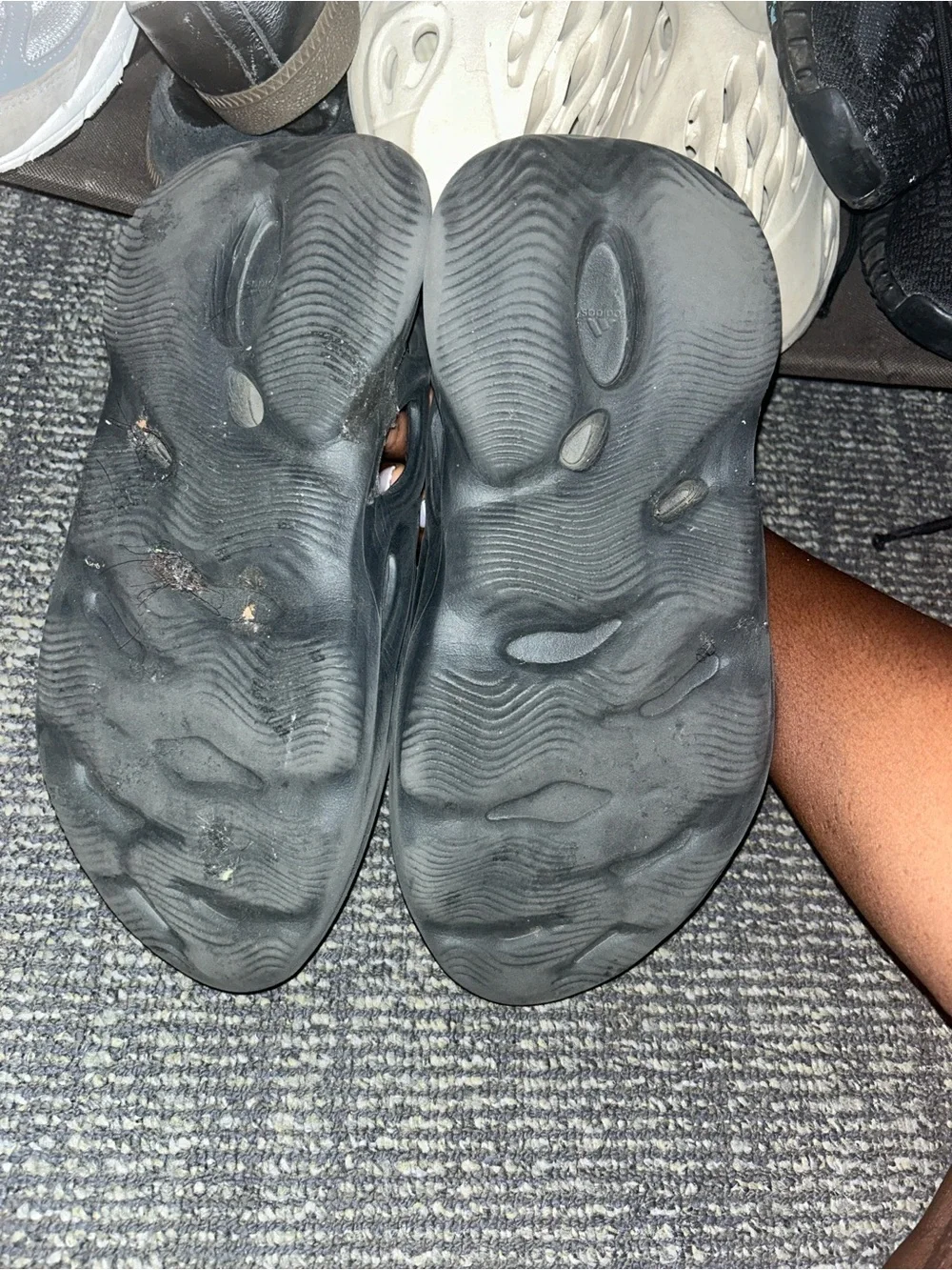 Yeezy Foam Runner - Onyx with Box
